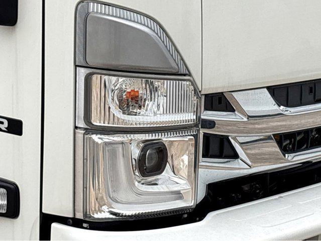 2024 Isuzu NRR NA
