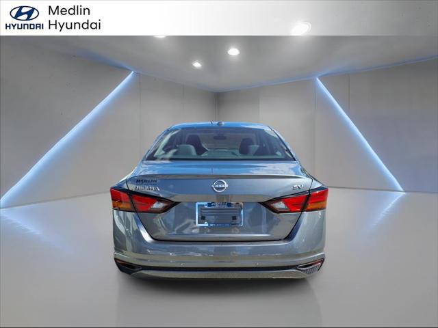 2024 Nissan Altima SV FWD