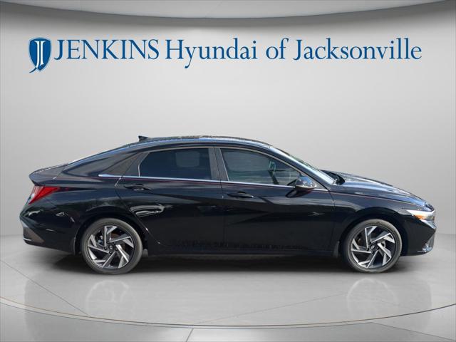 2025 Hyundai Elantra Hybrid Limited