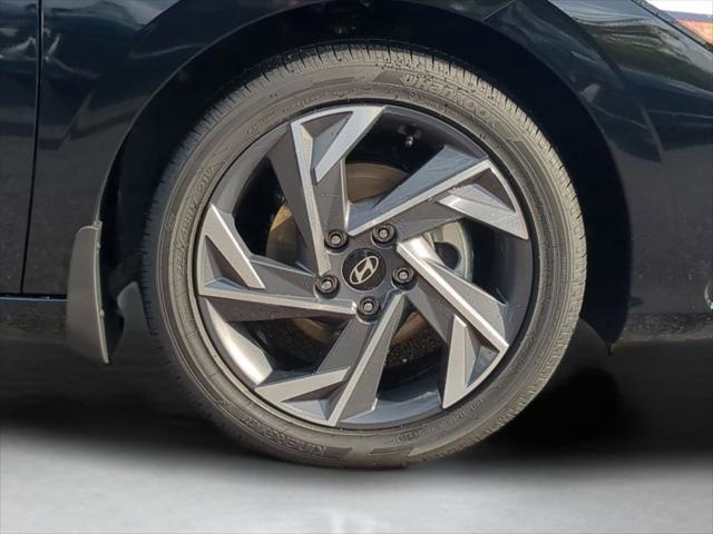 2025 Hyundai Elantra Hybrid Limited
