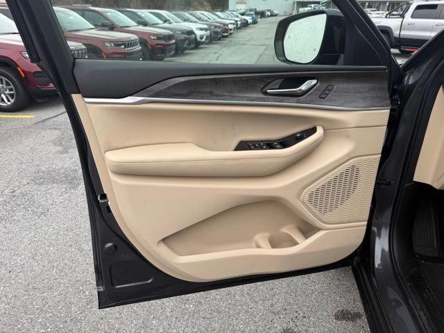 2025 Jeep Grand Cherokee Limited 4x4