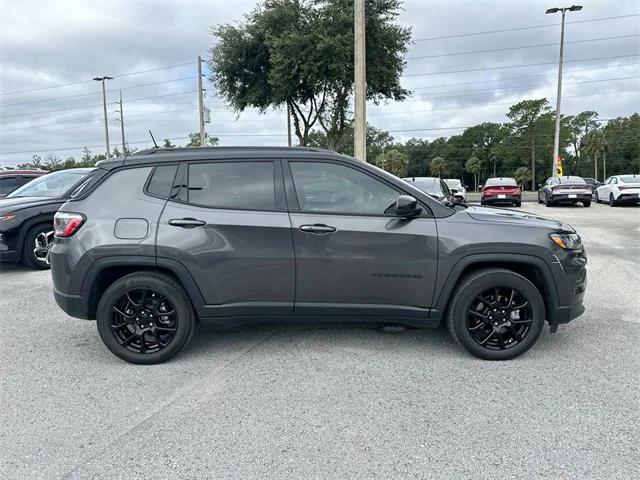2022 Jeep Compass Altitude FWD