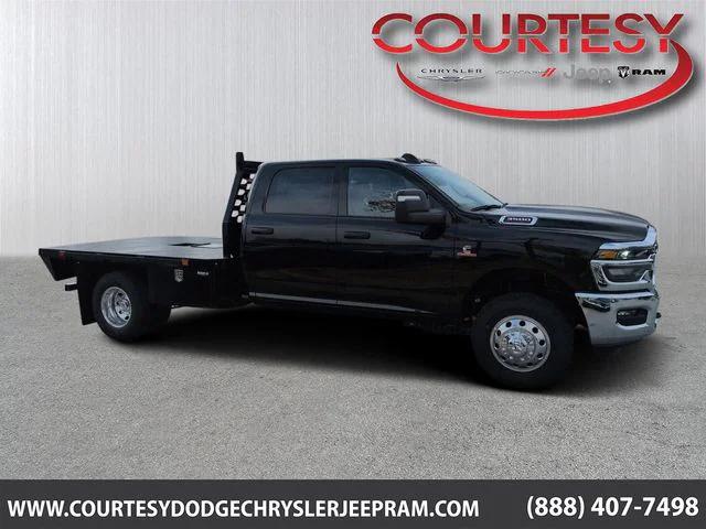 2026 RAM Ram 3500 Chassis Cab RAM 3500 TRADESMAN CREW CAB CHASSIS 4X4 60 CA