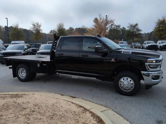 2026 RAM Ram 3500 Chassis Cab RAM 3500 TRADESMAN CREW CAB CHASSIS 4X4 60 CA