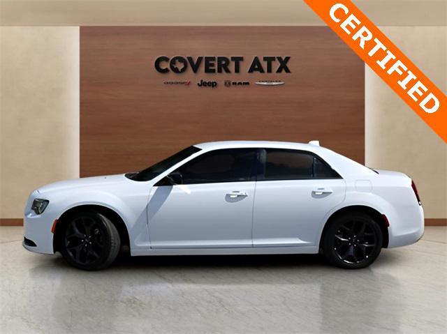 2023 Chrysler 300 Touring