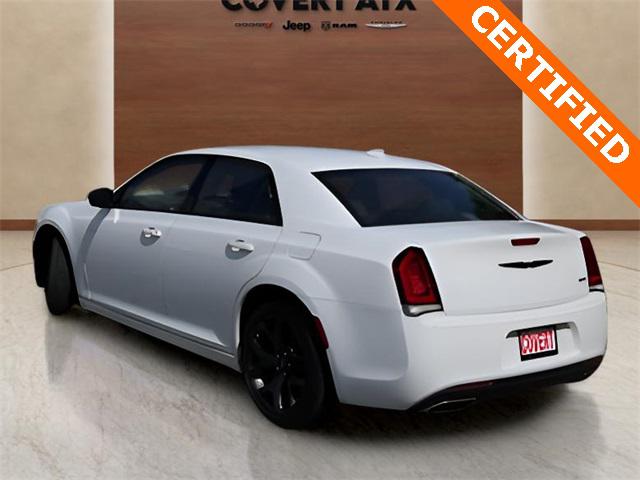 2023 Chrysler 300 Touring