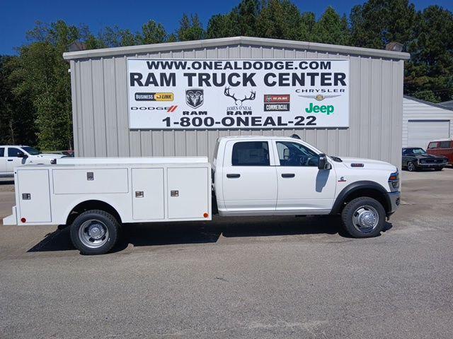 2026 RAM Ram 5500 Chassis Cab RAM 5500 TRADESMAN CHASSIS CREW CAB 4X4 84 CA