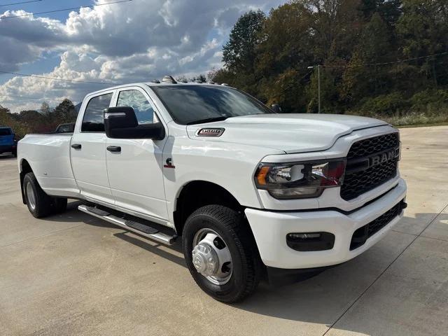 2023 RAM 3500 Tradesman Crew Cab 4x4 8 Box 2023 RAM 3500 Tradesman Crew Cab 4x4 8 Box