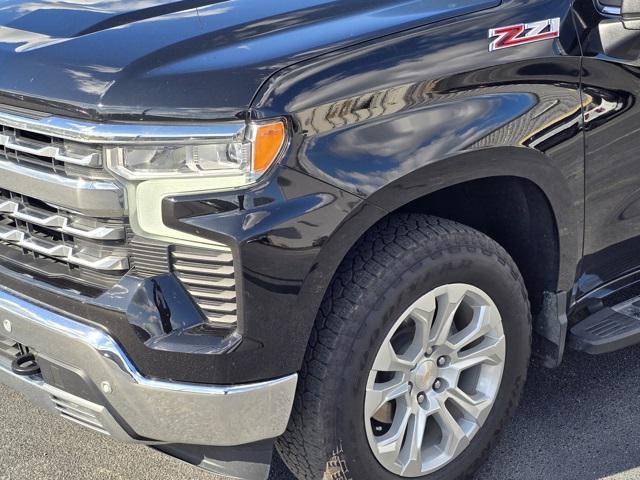 2024 Chevrolet Silverado 1500 4WD Crew Cab Short Bed LTZ