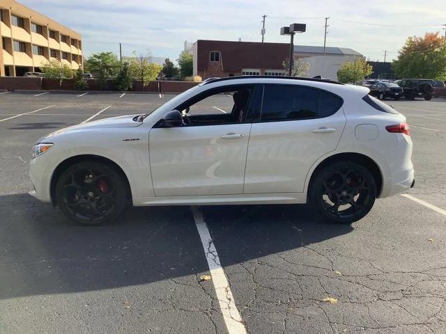 2023 Alfa Romeo Stelvio Veloce AWD 2023 Alfa Romeo Stelvio Veloce AWD