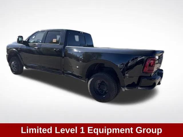 2025 RAM 3500 Limited Crew Cab 4x4 8 Box