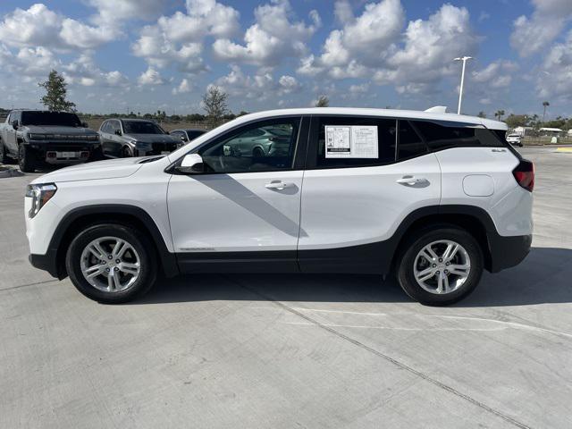 2024 GMC Terrain FWD SLE 2024 GMC Terrain FWD SLE