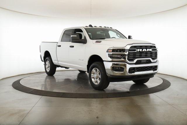 2025 RAM 2500 Big Horn Crew Cab 4x4 64 Box