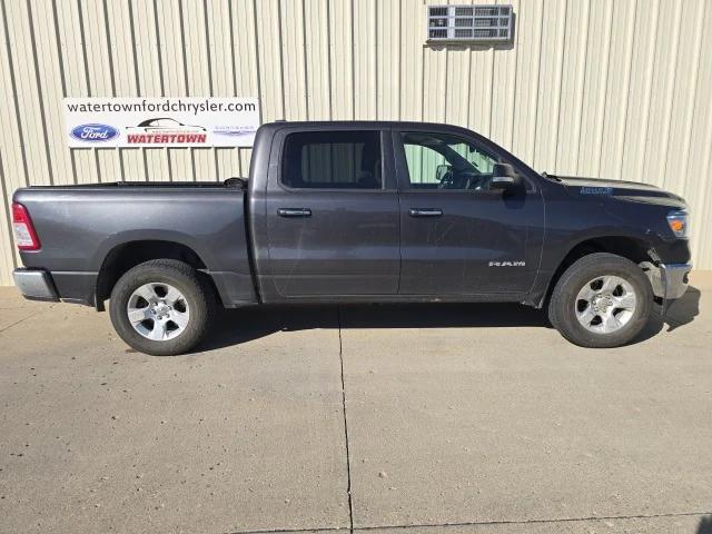 2020 RAM 1500 Big Horn Crew Cab 4x4 57 Box