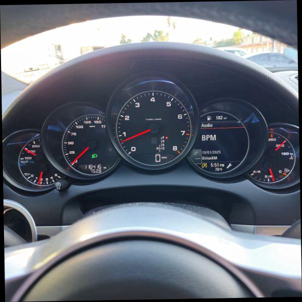 2018 Porsche Cayenne Platinum Edition
