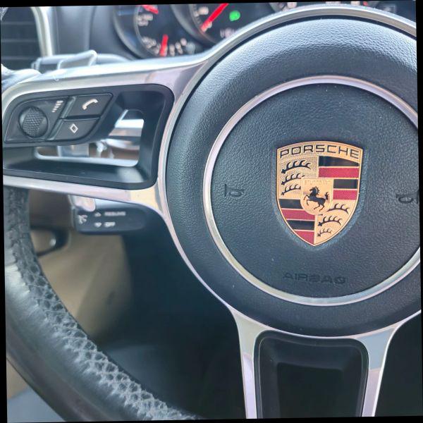 2018 Porsche Cayenne Platinum Edition