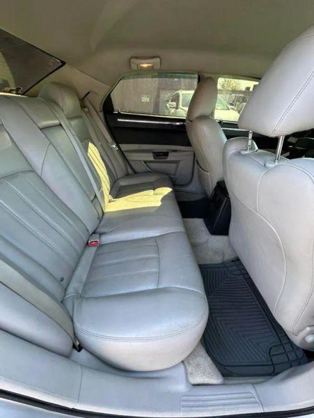 2005 Chrysler 300 300C