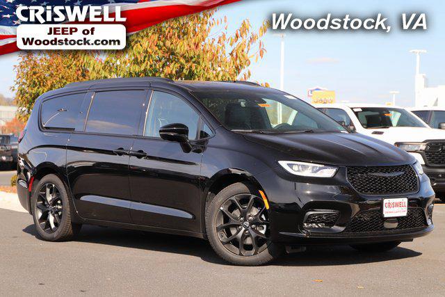 2026 Chrysler Pacifica Limited for sale in Woodstock, VA