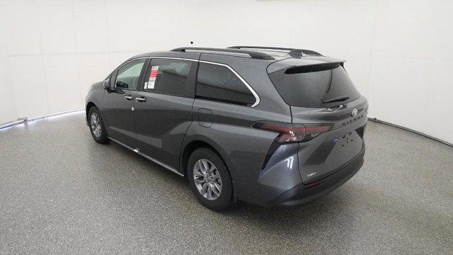 2025 Toyota Sienna XLE