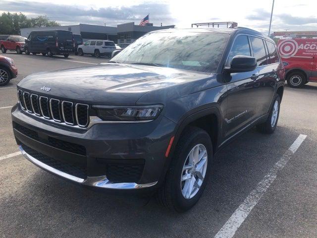 2022 Jeep Grand Cherokee L Laredo 4x4
