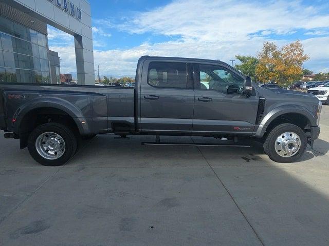 2025 Ford F-450 Platinum 2025 Ford F-450 Platinum