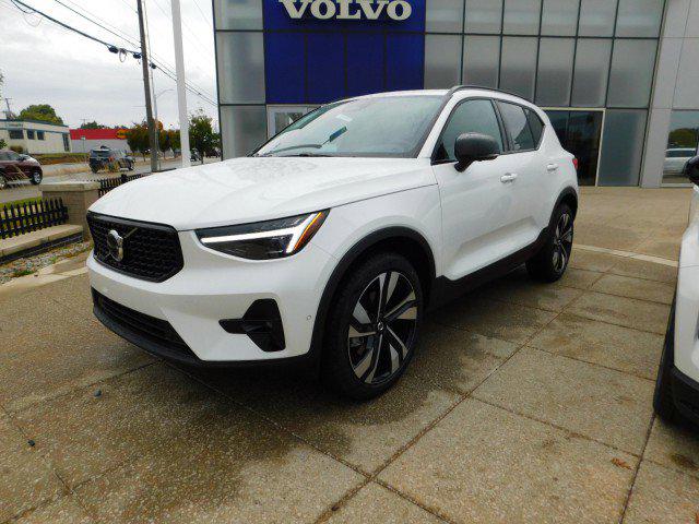 2026 Volvo XC40 B5 Ultra