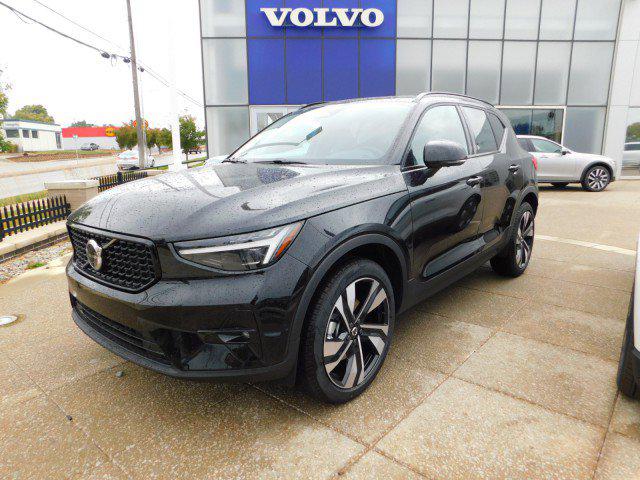 2026 Volvo XC40 B5 Ultra