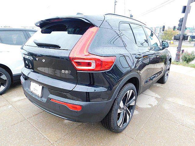2026 Volvo XC40 B5 Ultra