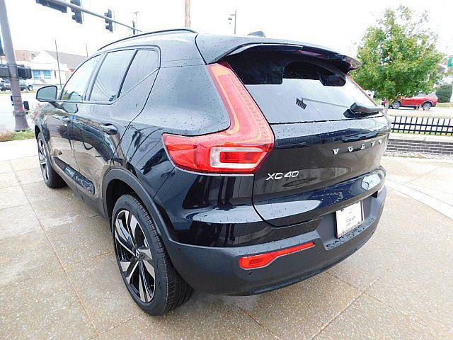 2026 Volvo XC40 B5 Ultra