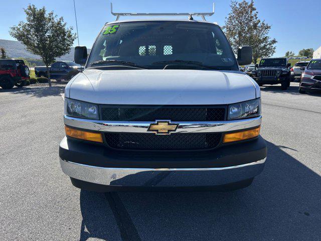 2025 Chevrolet Express Cargo Van RWD 2500 Regular Wheelbase WT