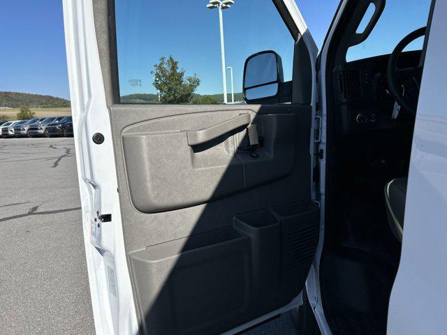2025 Chevrolet Express Cargo Van RWD 2500 Regular Wheelbase WT