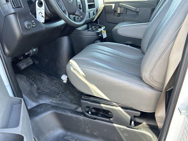 2025 Chevrolet Express Cargo Van RWD 2500 Regular Wheelbase WT