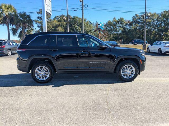 2025 Jeep Grand Cherokee Laredo X 4x2