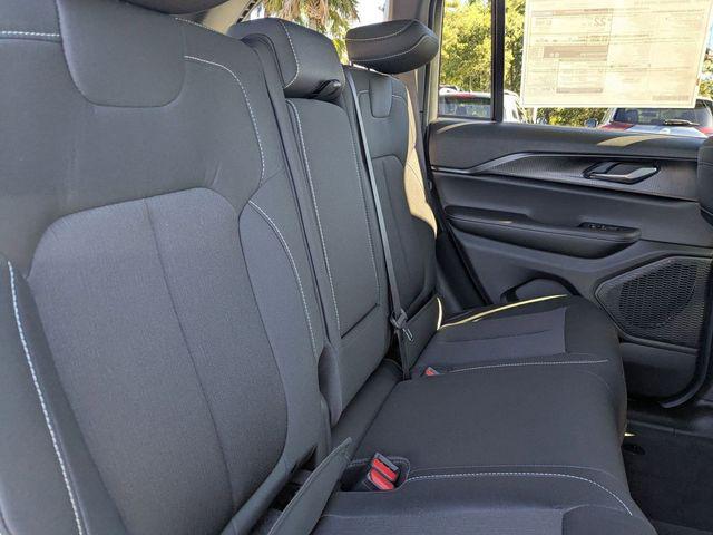 2025 Jeep Grand Cherokee Laredo X 4x2