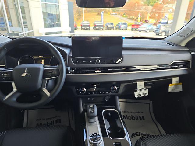 2025 Mitsubishi Outlander ES 2.5 S-AWC
