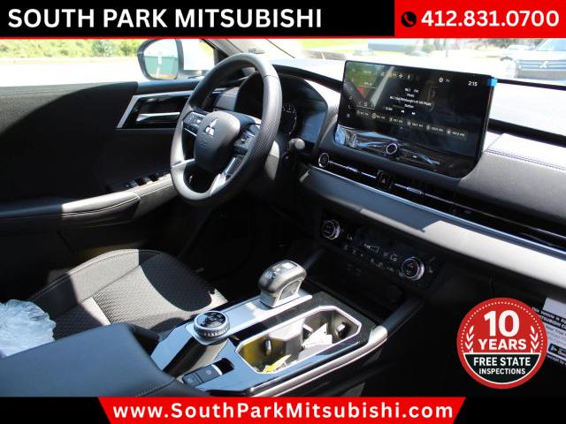 2025 Mitsubishi Outlander ES 2.5 S-AWC