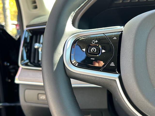 2026 Volvo XC90 Plus, B6 AWD Gas (mild hybrid), Gasoline, Bright, 7 Seats