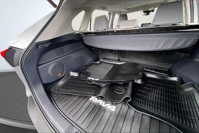 2020 Toyota RAV4 Limited
