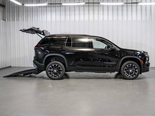 2026 Chevrolet Traverse FWD LT