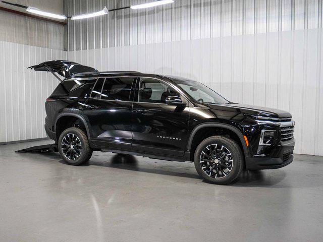 2026 Chevrolet Traverse FWD LT