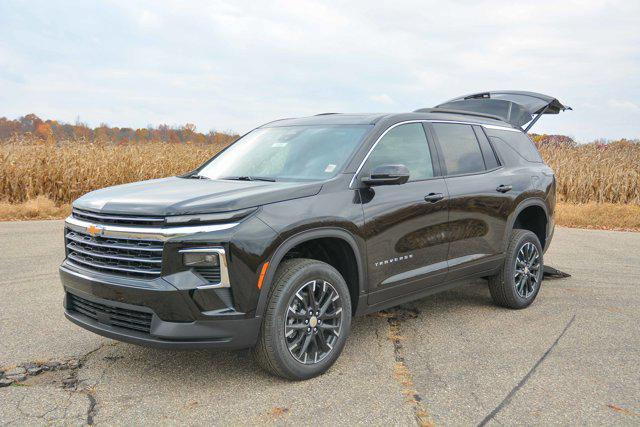 2026 Chevrolet Traverse FWD LT