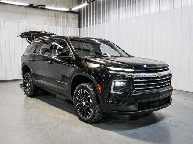 2026 Chevrolet Traverse FWD LT