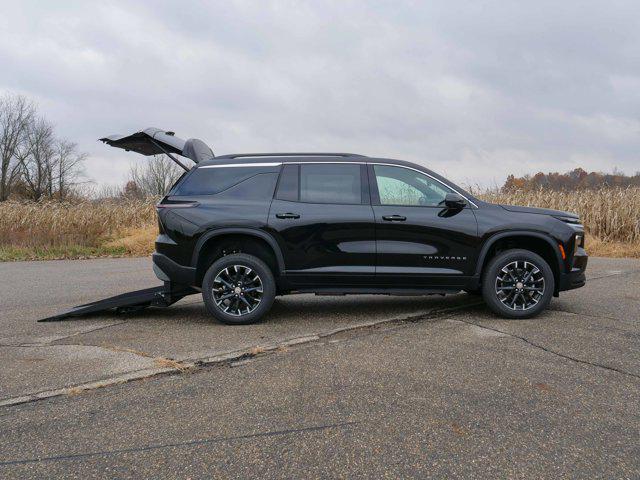 2026 Chevrolet Traverse FWD LT