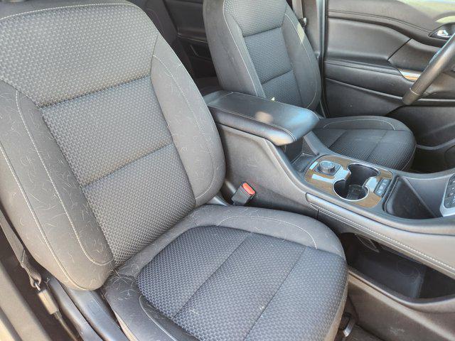 2023 GMC Acadia AWD SLE