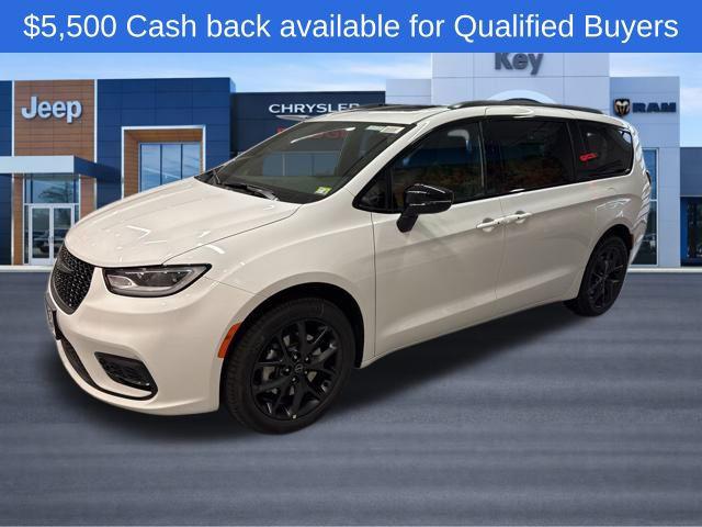 2026 Chrysler Pacifica Limited AWD