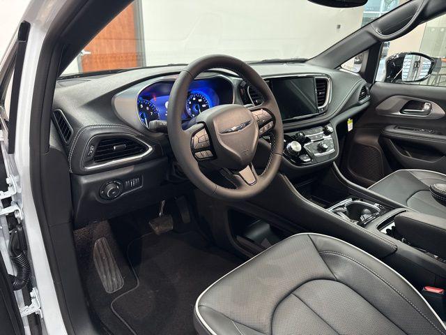 2026 Chrysler Pacifica Limited AWD