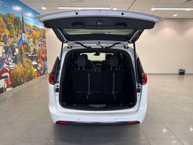 2026 Chrysler Pacifica Limited AWD