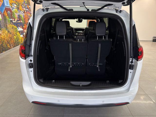 2026 Chrysler Pacifica Limited AWD