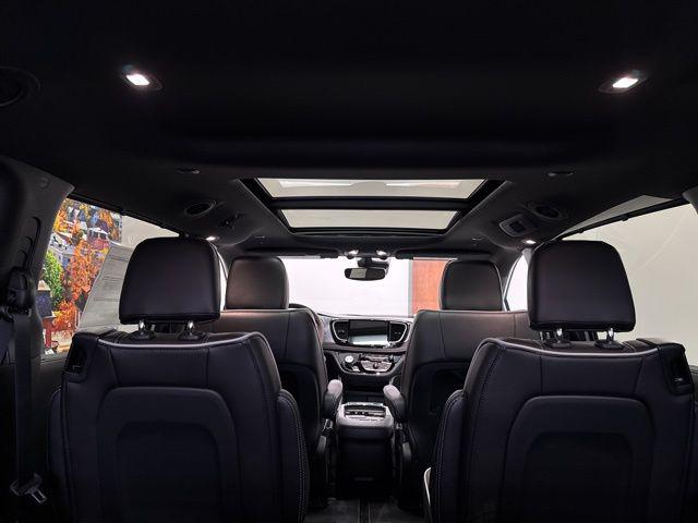 2026 Chrysler Pacifica Limited AWD