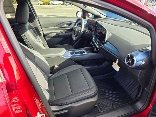 2026 Chevrolet Equinox LT2 w/PDE